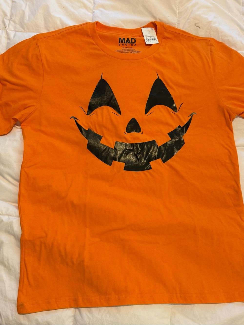 Size XL MAD Engine Orange Jack-O'-Lantern Graphic T-Shirt